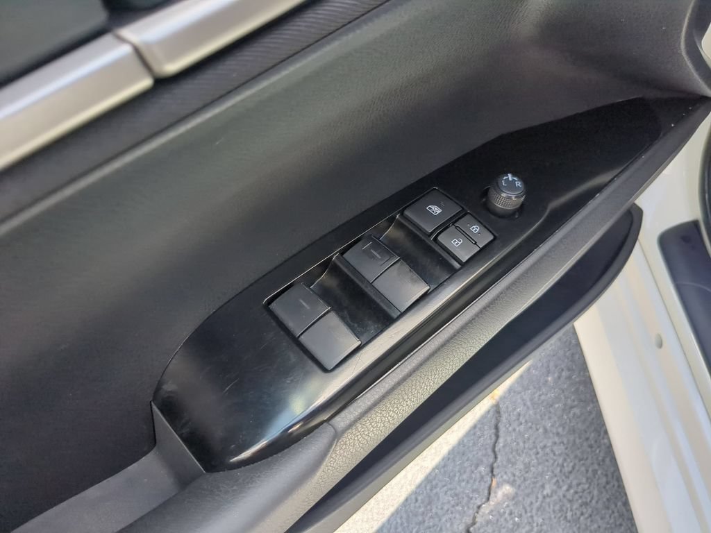 Used 2025 Toyota Camry LE FWD image 11