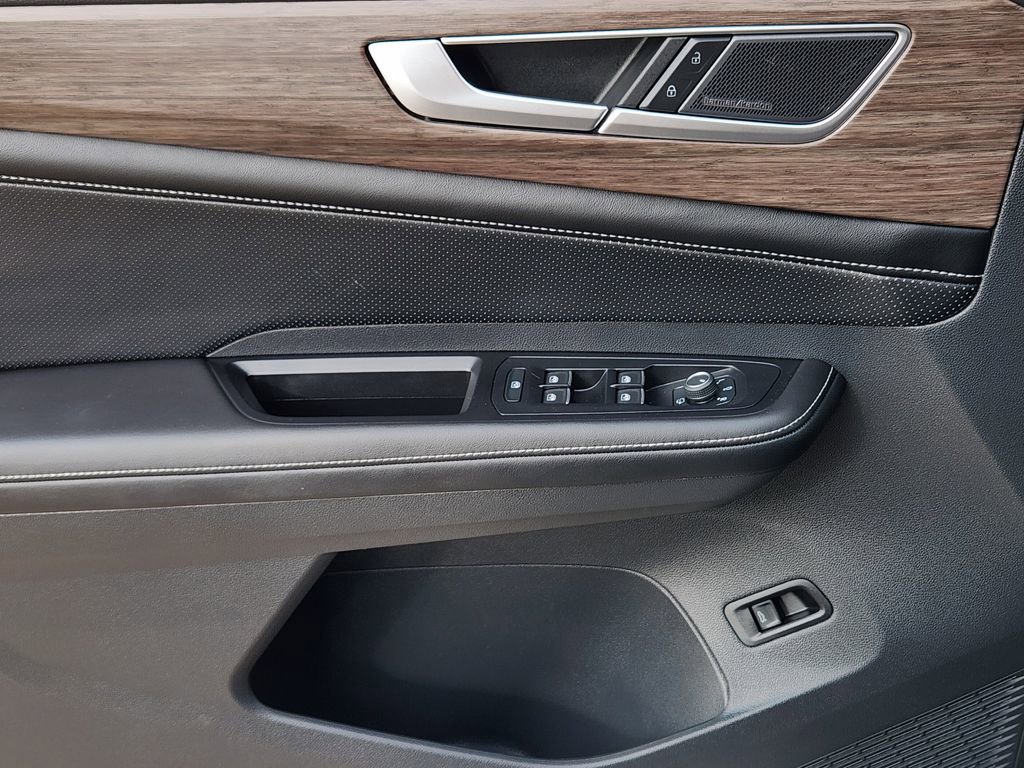 Used 2024 Volkswagen Atlas SEL Premium R-Line AWD/4WD image 27