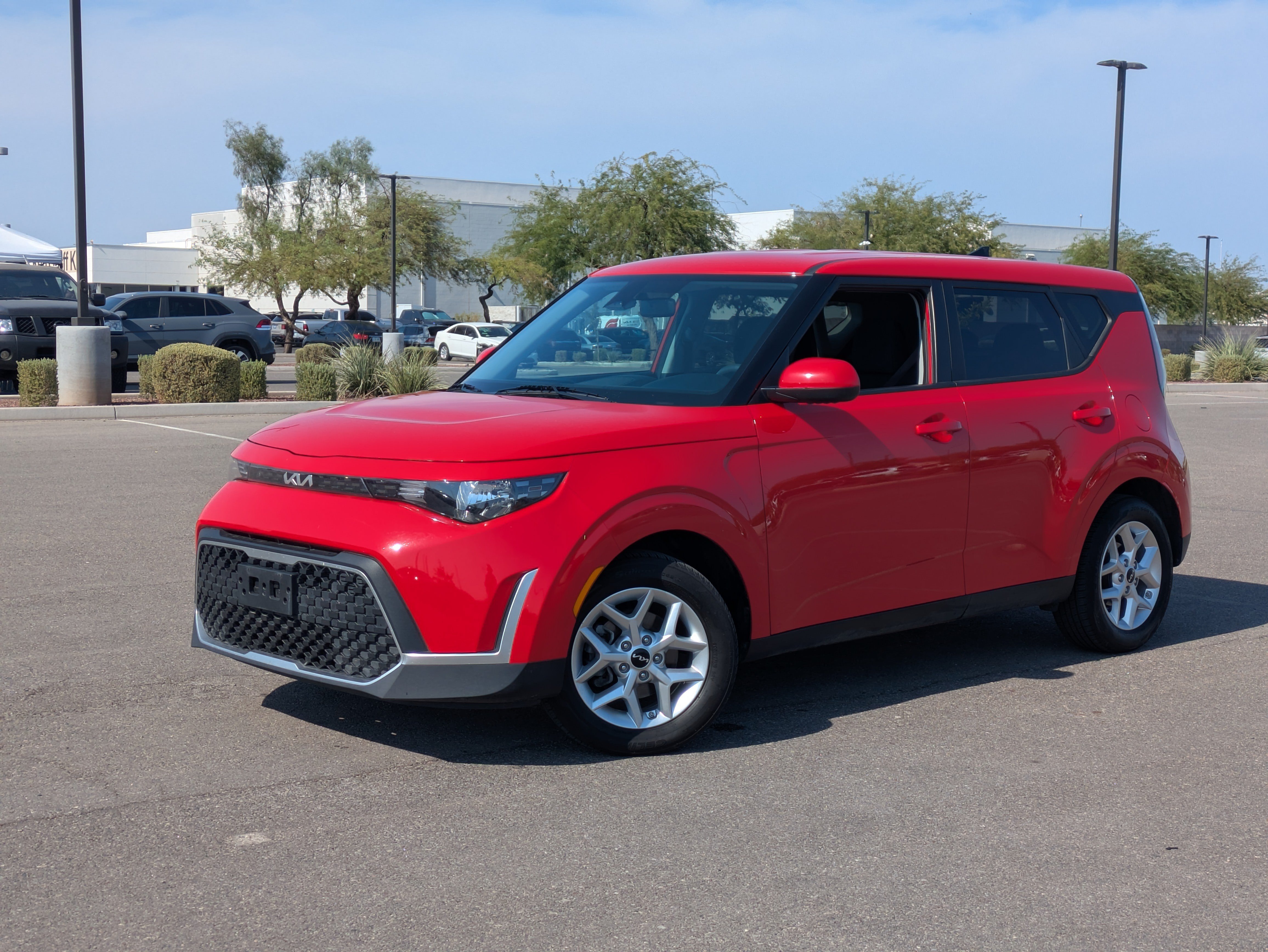 Certified 2024 Kia Soul LX w/ Option Group 015 FWD image 31