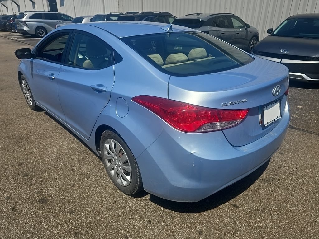 Used 2012 Hyundai Elantra GLS FWD image 5