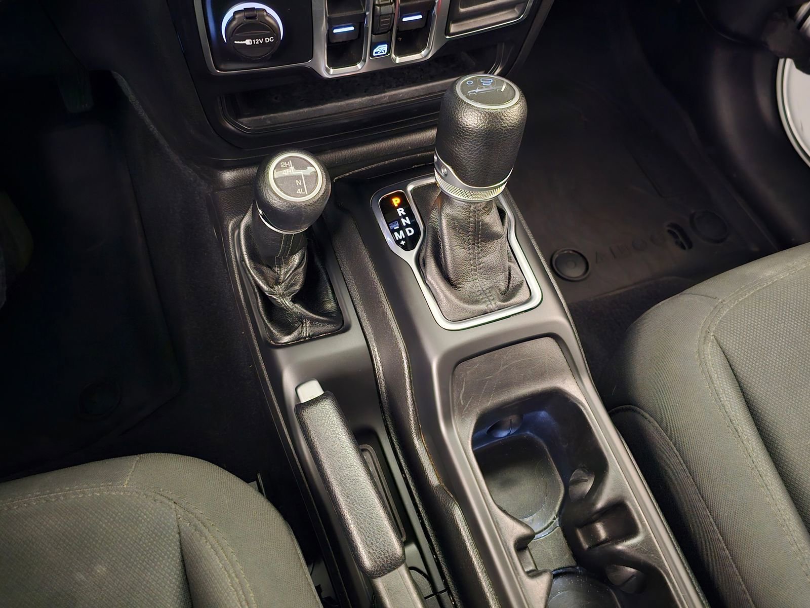 Used 2022 Jeep Gladiator Sport image 23