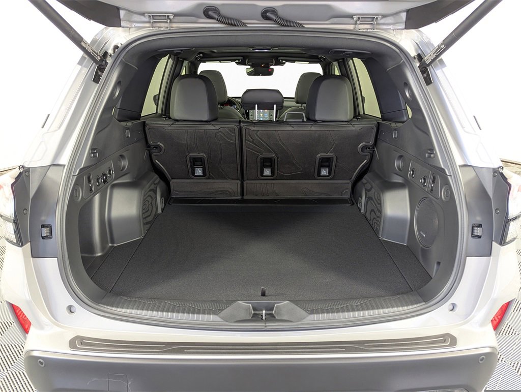 Used 2025 Subaru Forester Limited w/ Popular Package #2 image 32