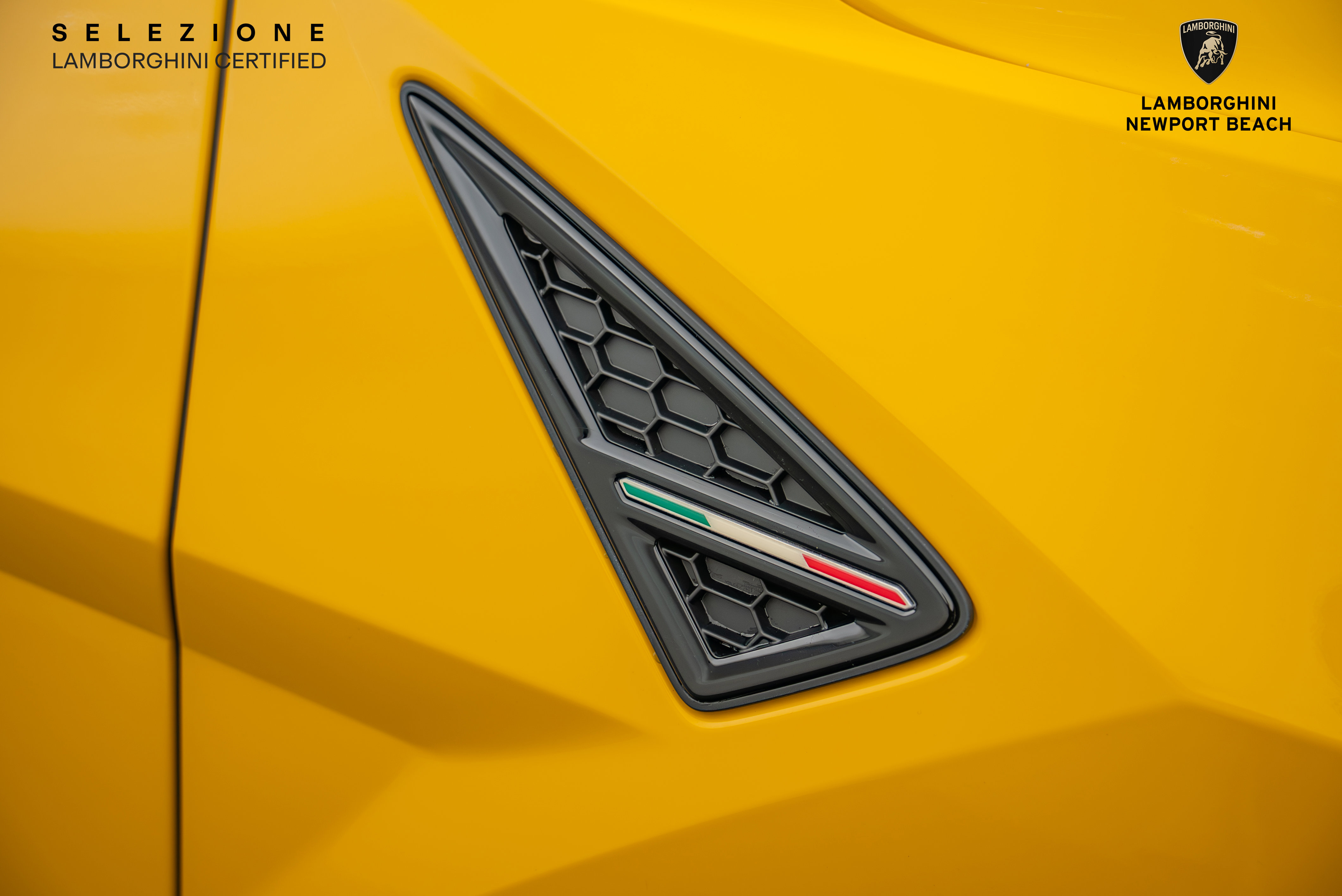 Used 2024 Lamborghini Urus Performante image 4