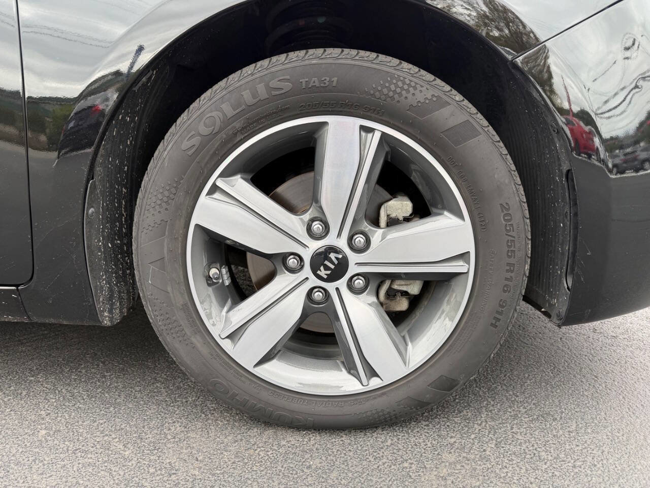 Used 2018 Kia Forte S image 28