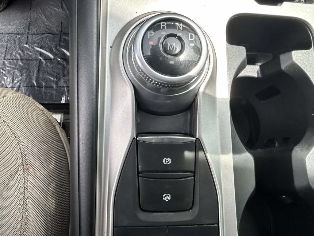 Used 2020 Ford Explorer XLT AWD/4WD image 18