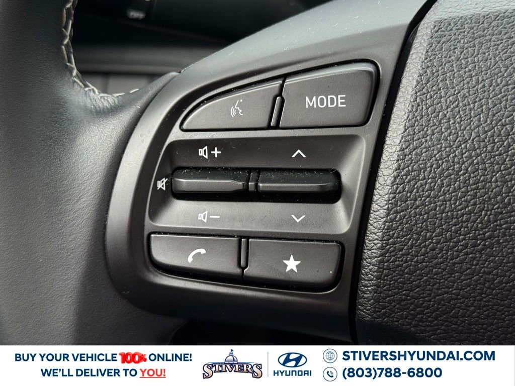 Certified 2024 Hyundai Venue SEL image 28