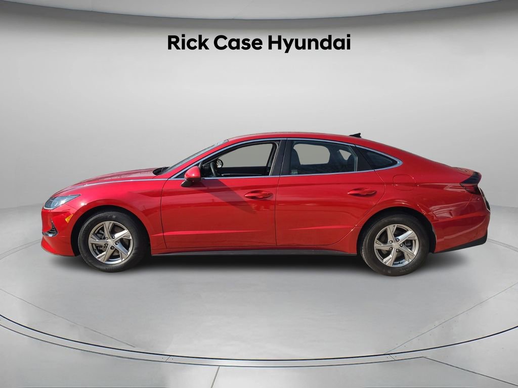 Used 2022 Hyundai Sonata SE w/ Cargo Package image 3
