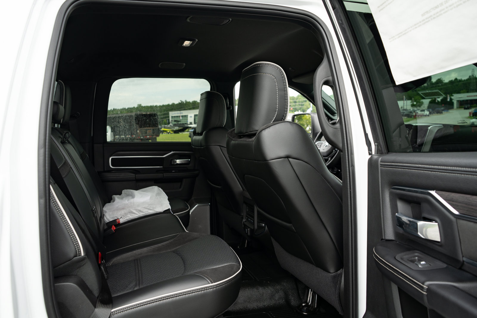 New 2026 RAM 4500 4x4 Crew Cab DRW w/ Laramie Trim Package image 42