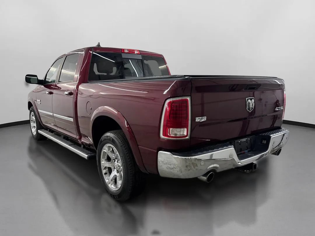 Used 2018 RAM 1500 Laramie w/ Convenience Group AWD/4WD image 7
