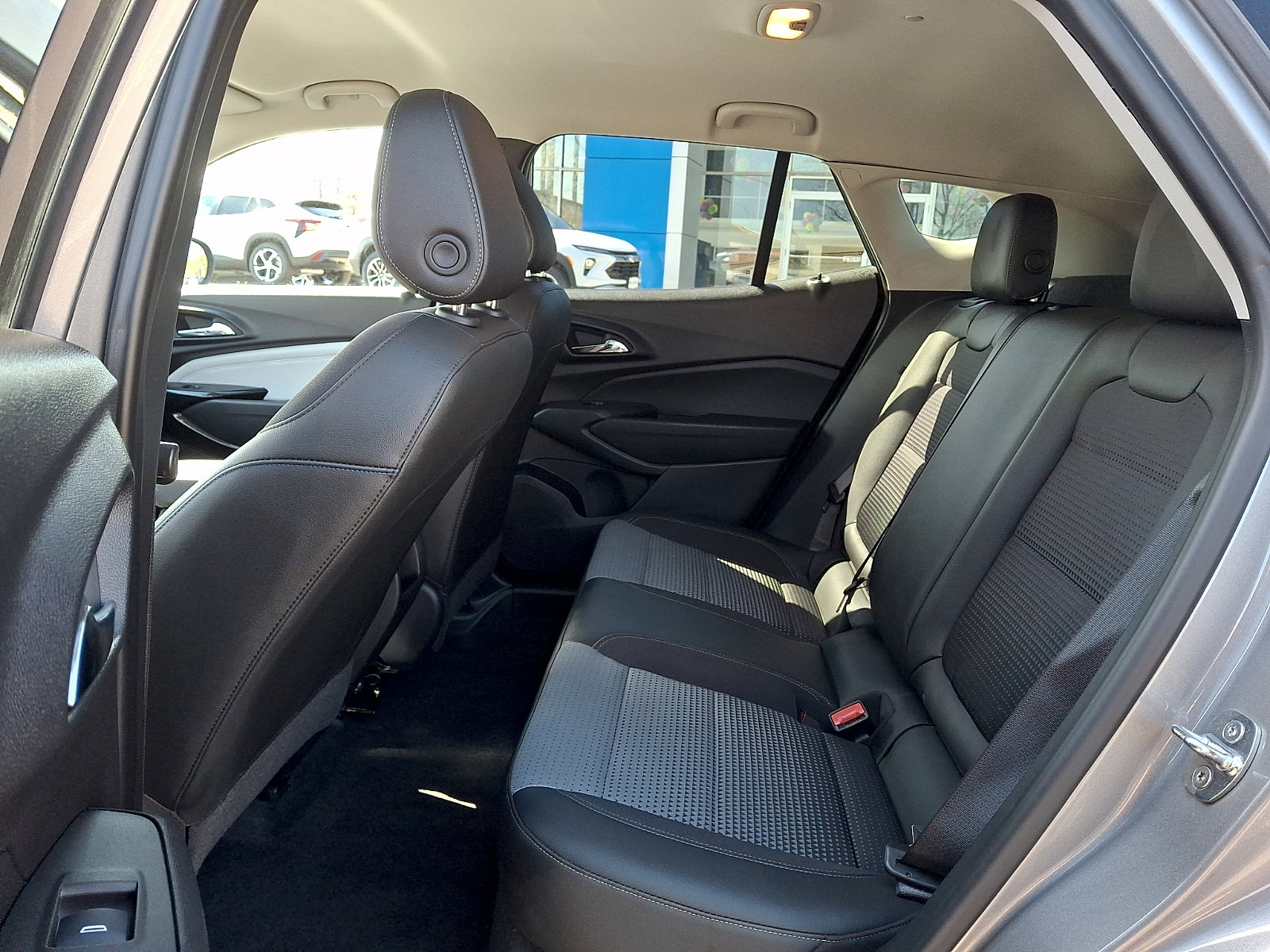 Used 2024 Chevrolet Trax LT w/ Driver Confidence Package image 11