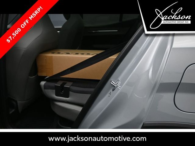 Used 2026 Volvo EX30 Cross Country Ultra w/ Protection Package Premier image 20