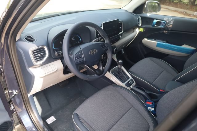 New 2026 Hyundai Venue SEL FWD image 10
