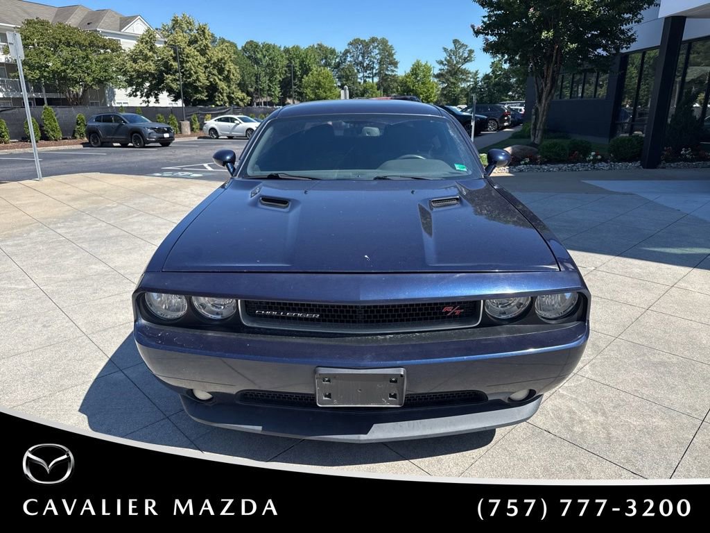 Used 2013 Dodge Challenger R/T RWD image 2