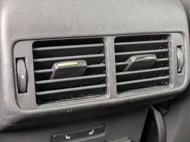 Certified 2024 Land Rover Range Rover Velar Dynamic SE image 18