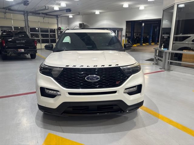 Used 2020 Ford Explorer ST w/ ST Street Pack AWD/4WD image 2