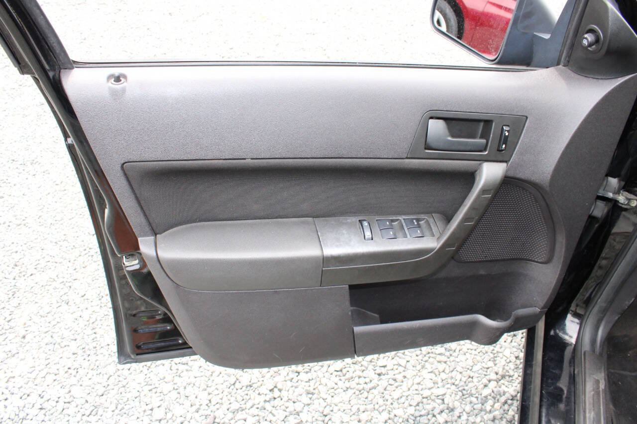 Used 2008 Ford Focus SE FWD image 18