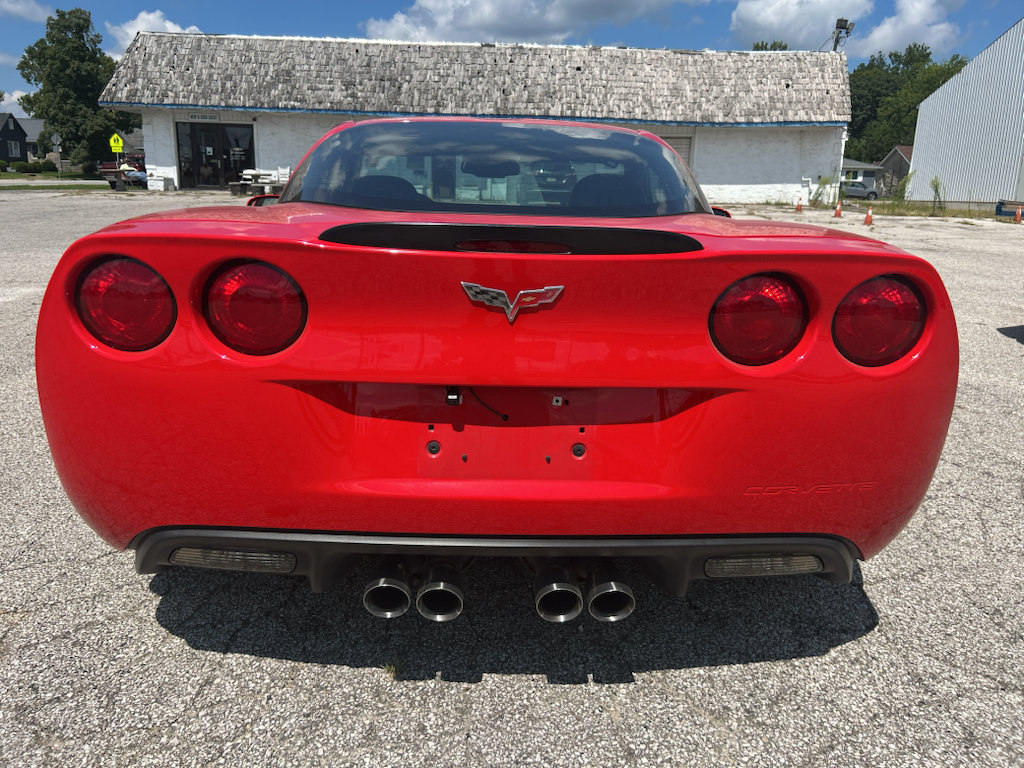 Used 2011 Chevrolet Corvette Grand Sport w/ Preferred Equipment Group RWD image 6