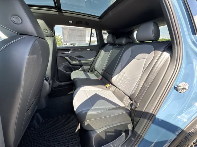 New 2026 Volkswagen Tiguan SE R-Line AWD/4WD image 25