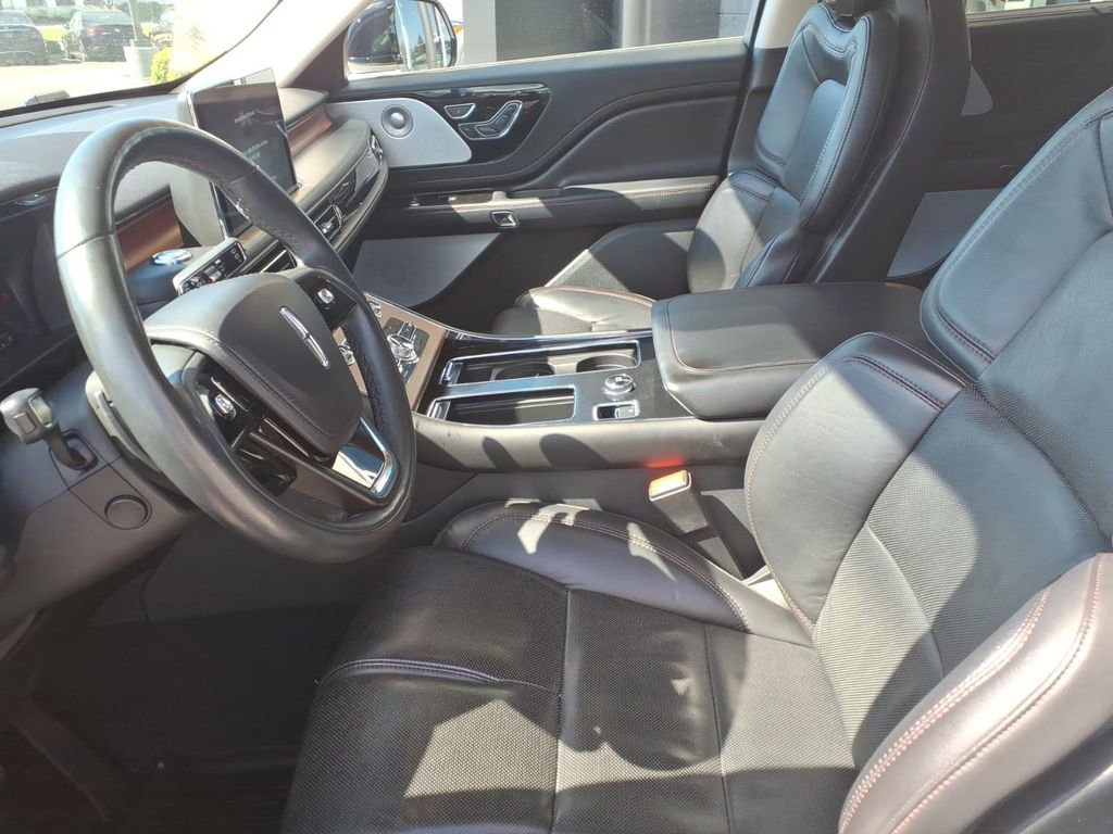 Used 2022 Lincoln Aviator Reserve w/ Equipment Group 201A AWD/4WD image 14
