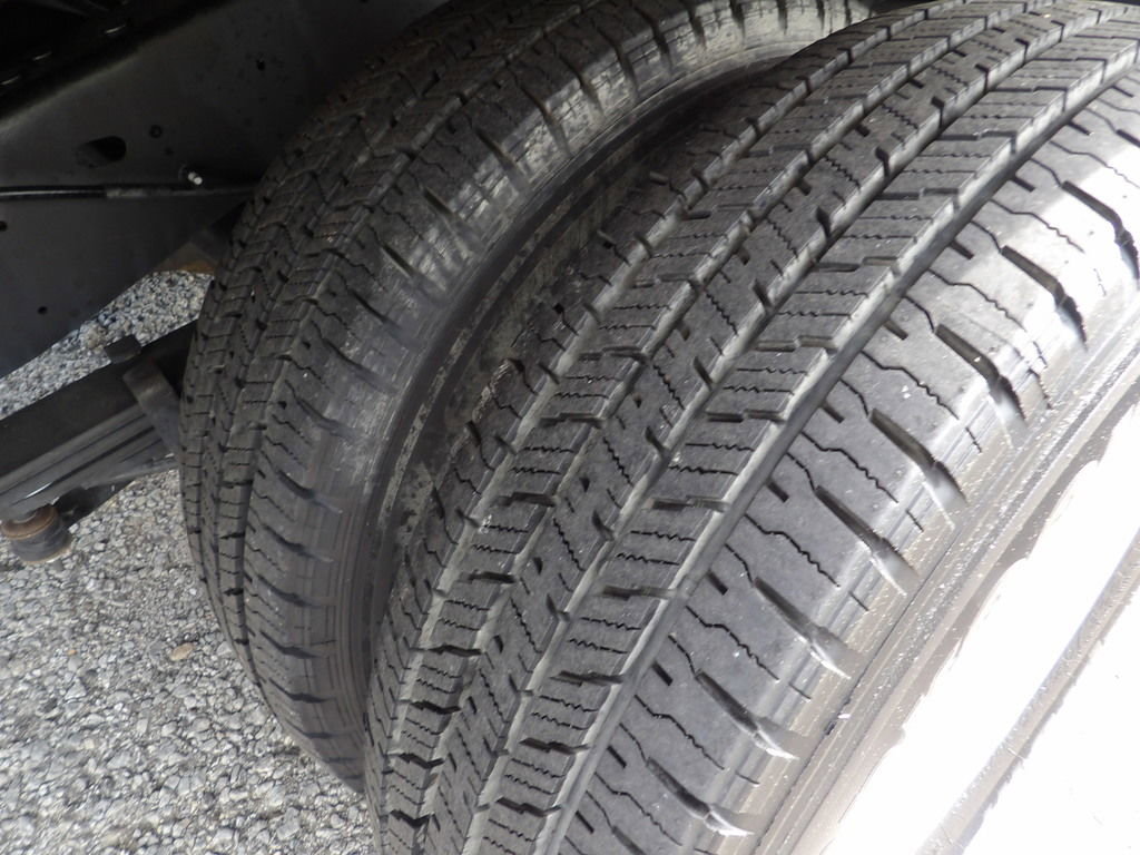 Used 2024 Ford E-350 and Econoline 350 Super Duty w/ Driver's Safety Package RWD image 39