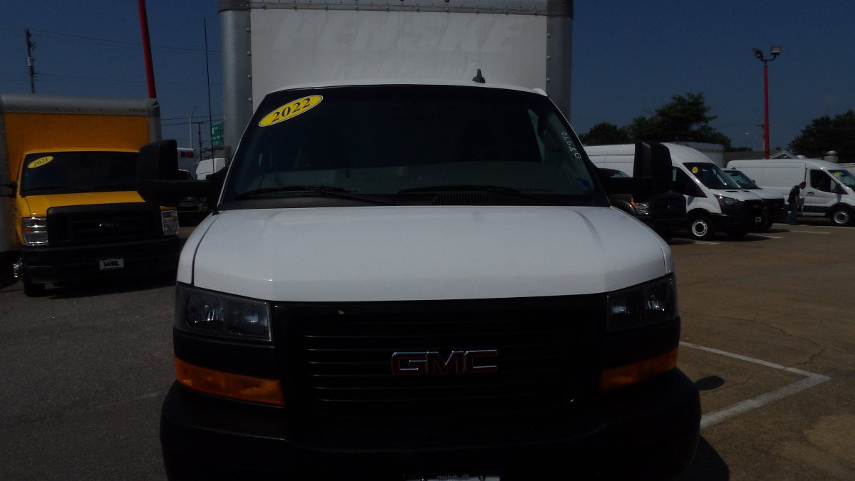 Used 2022 GMC Savana 3500 Extended w/ Power Convenience Package RWD image 8