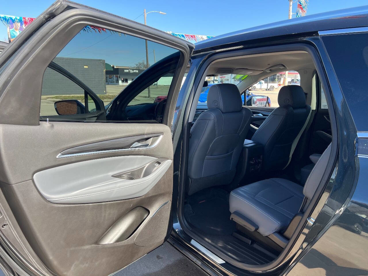 Used 2019 Buick Enclave Premium FWD image 13