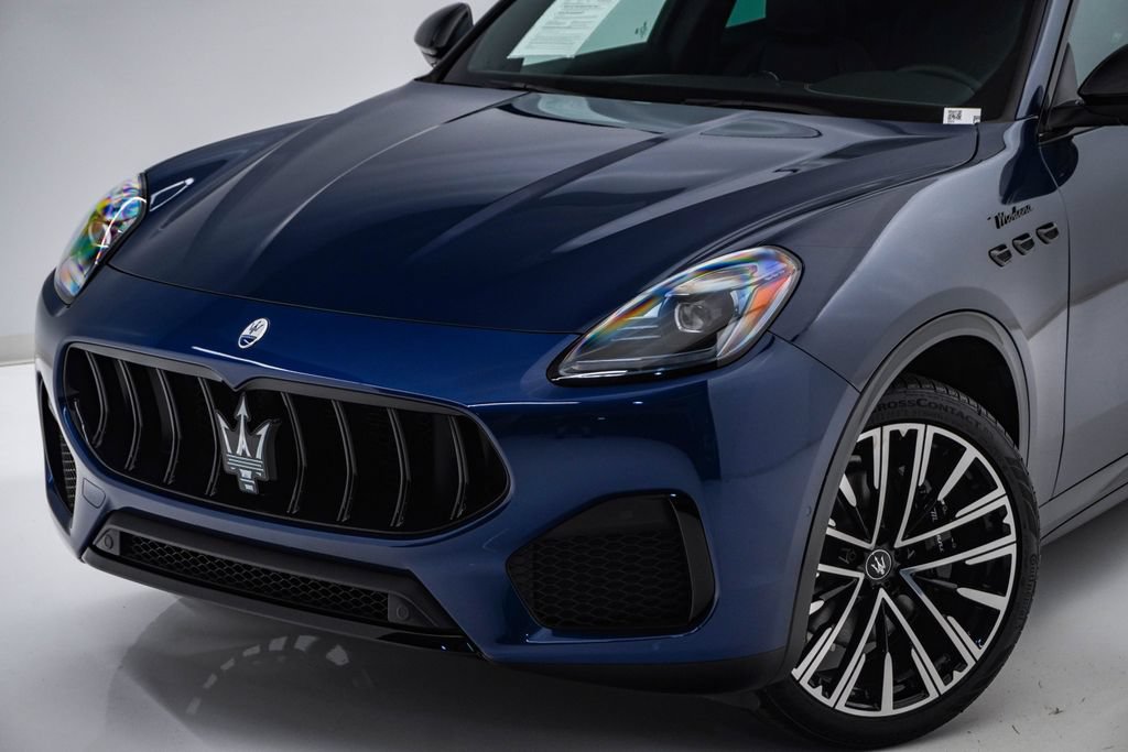 Certified 2025 Maserati Grecale Modena AWD/4WD image 4