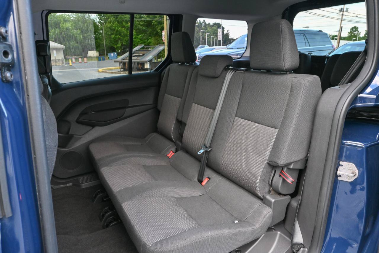 Used 2018 Ford Transit Connect XL FWD image 3