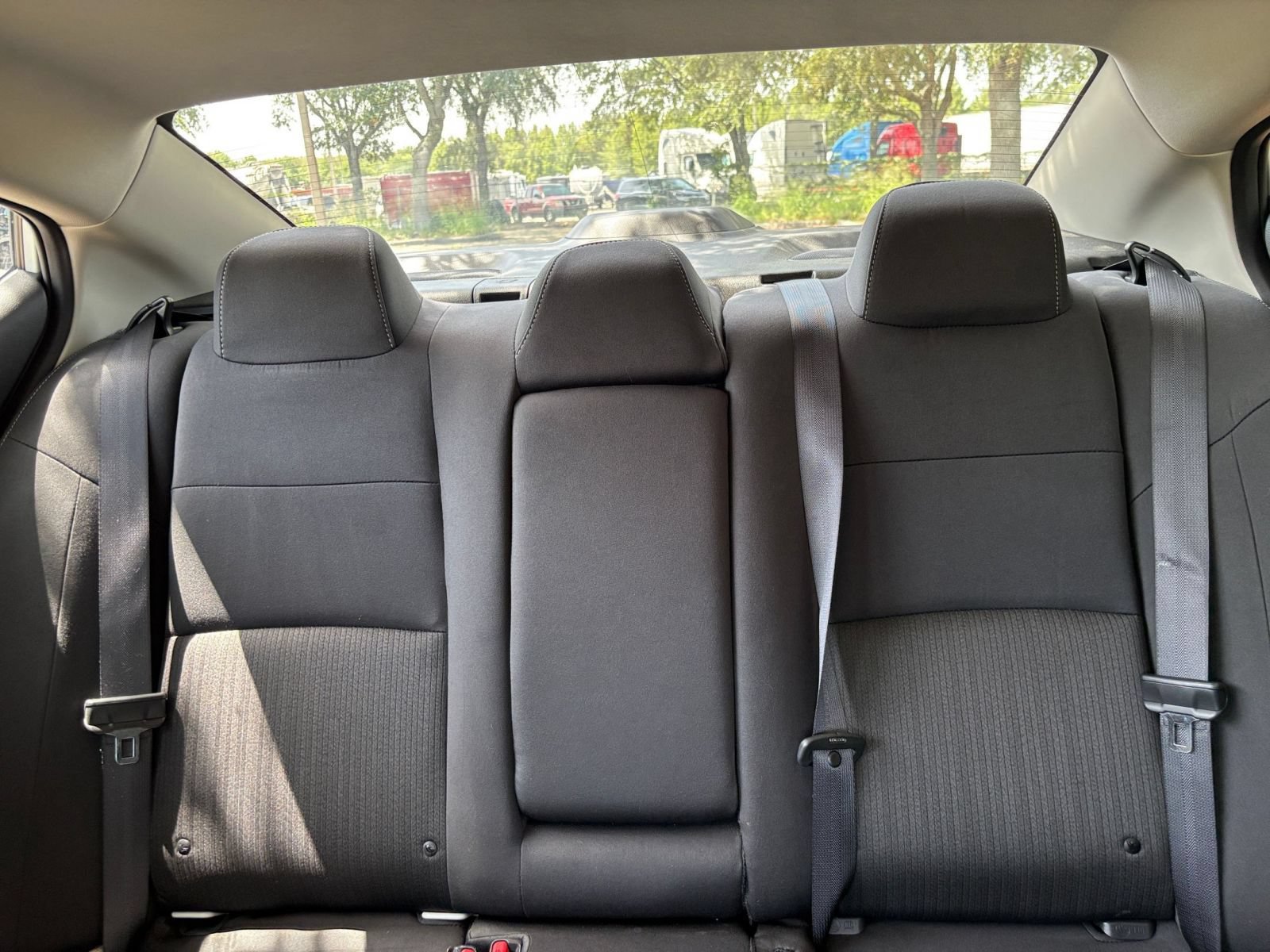 Used 2025 Nissan Altima 2.5 SV FWD image 38