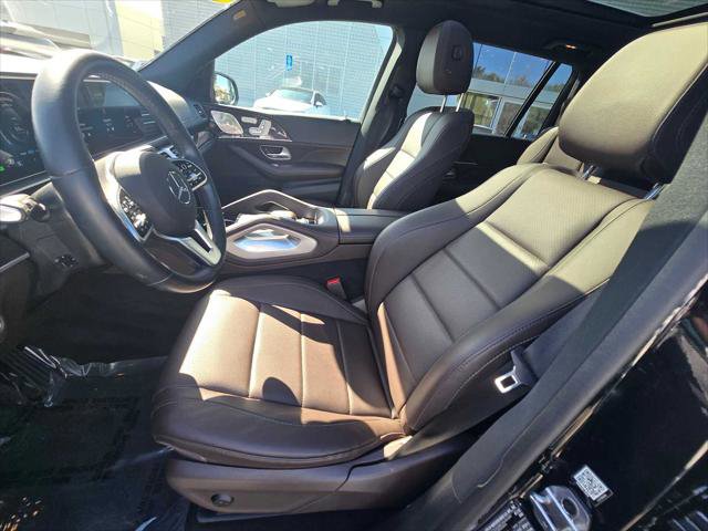 Used 2022 Mercedes-Benz GLS 450 4MATIC image 25