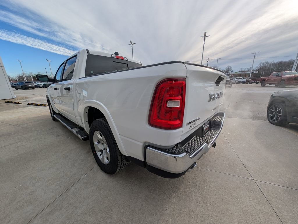 New 2026 RAM 1500 4x4 Crew Cab image 6