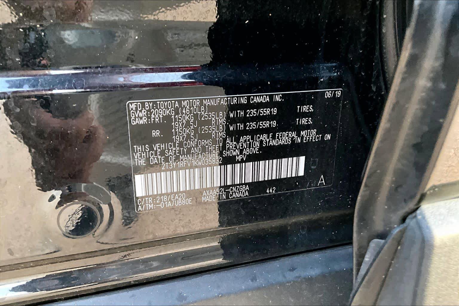 Used 2019 Toyota RAV4 Limited w/ Cold Weather Package FWD image 31