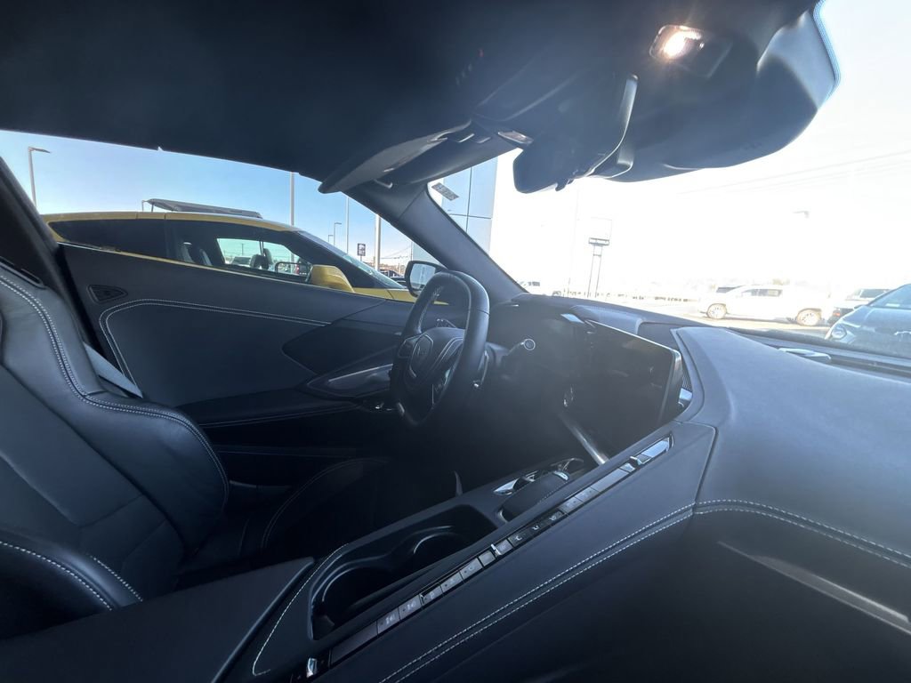 Used 2025 Chevrolet Corvette Z06 image 15