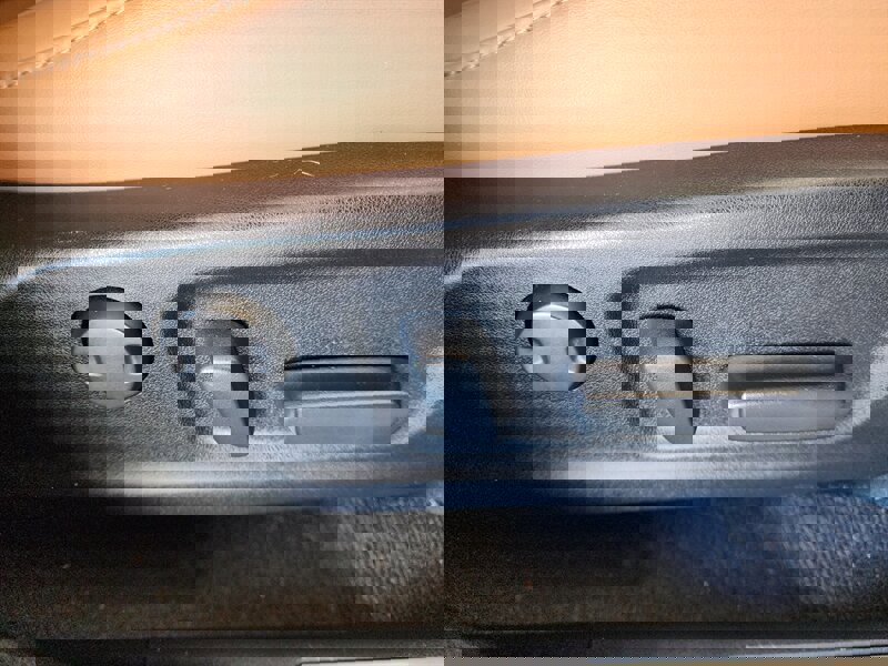 Used 2022 Lexus RX 350L w/ Premium Package image 68