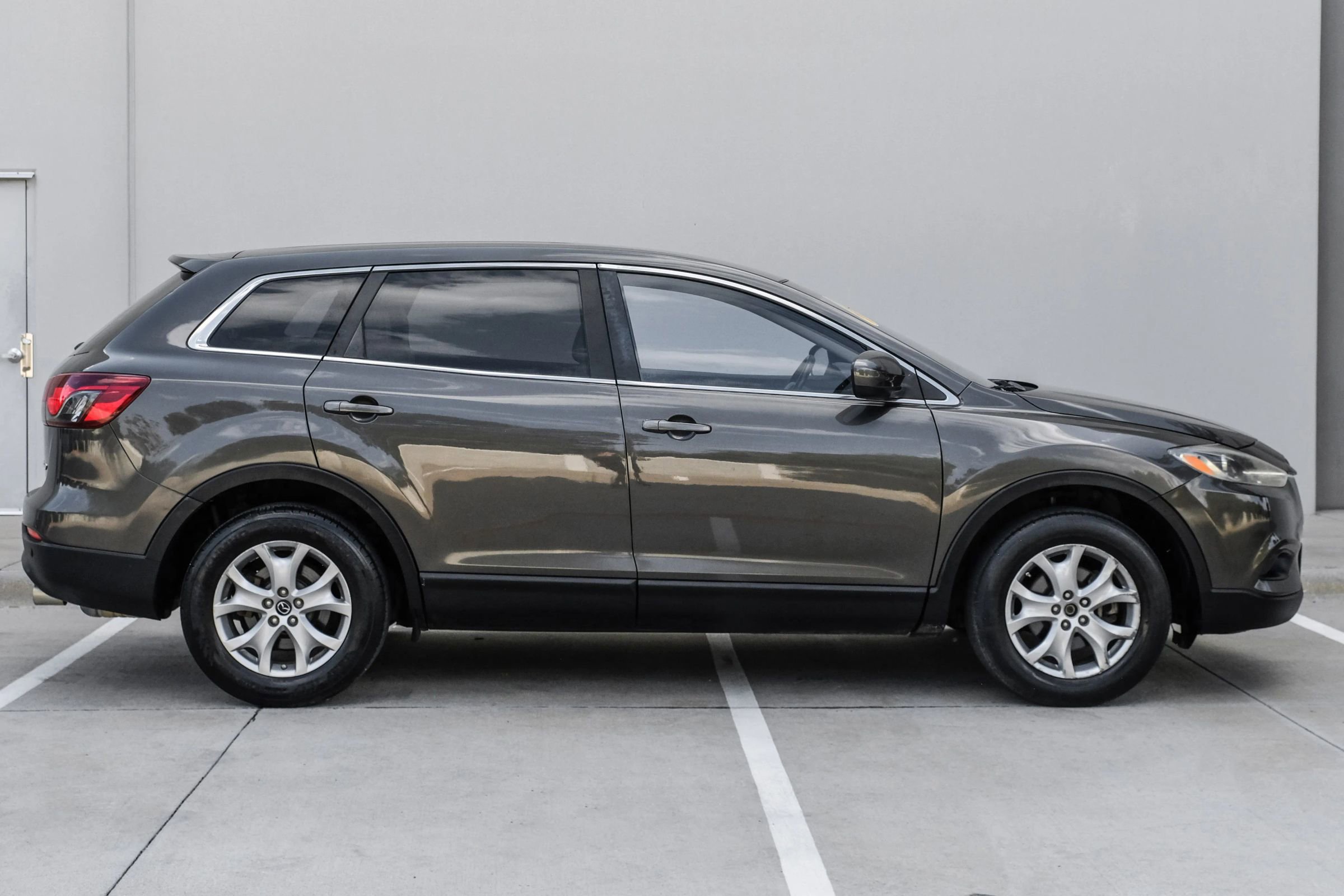 Used 2015 MAZDA CX-9 Touring FWD image 3