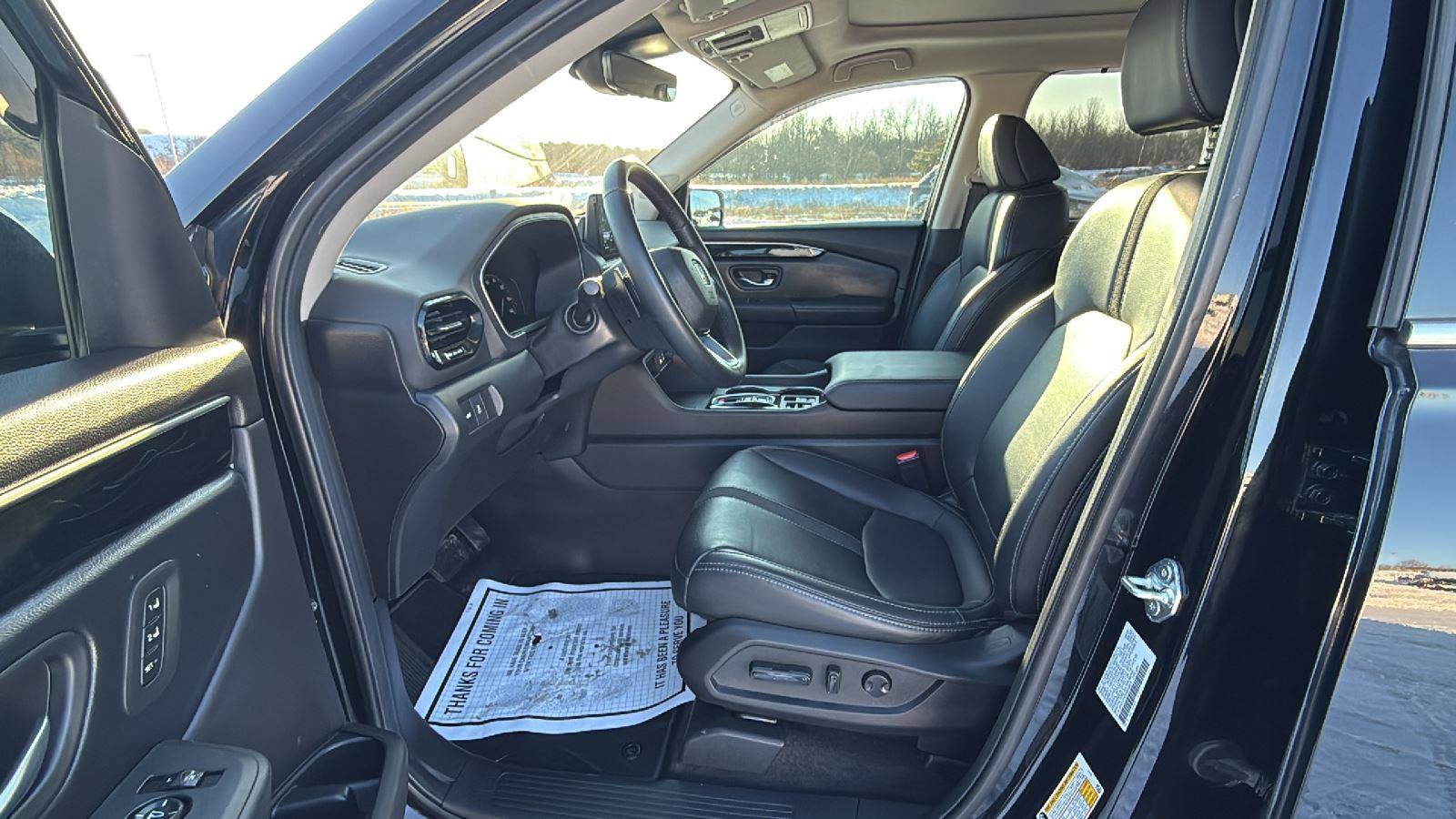 Used 2025 Honda Pilot Touring image 28