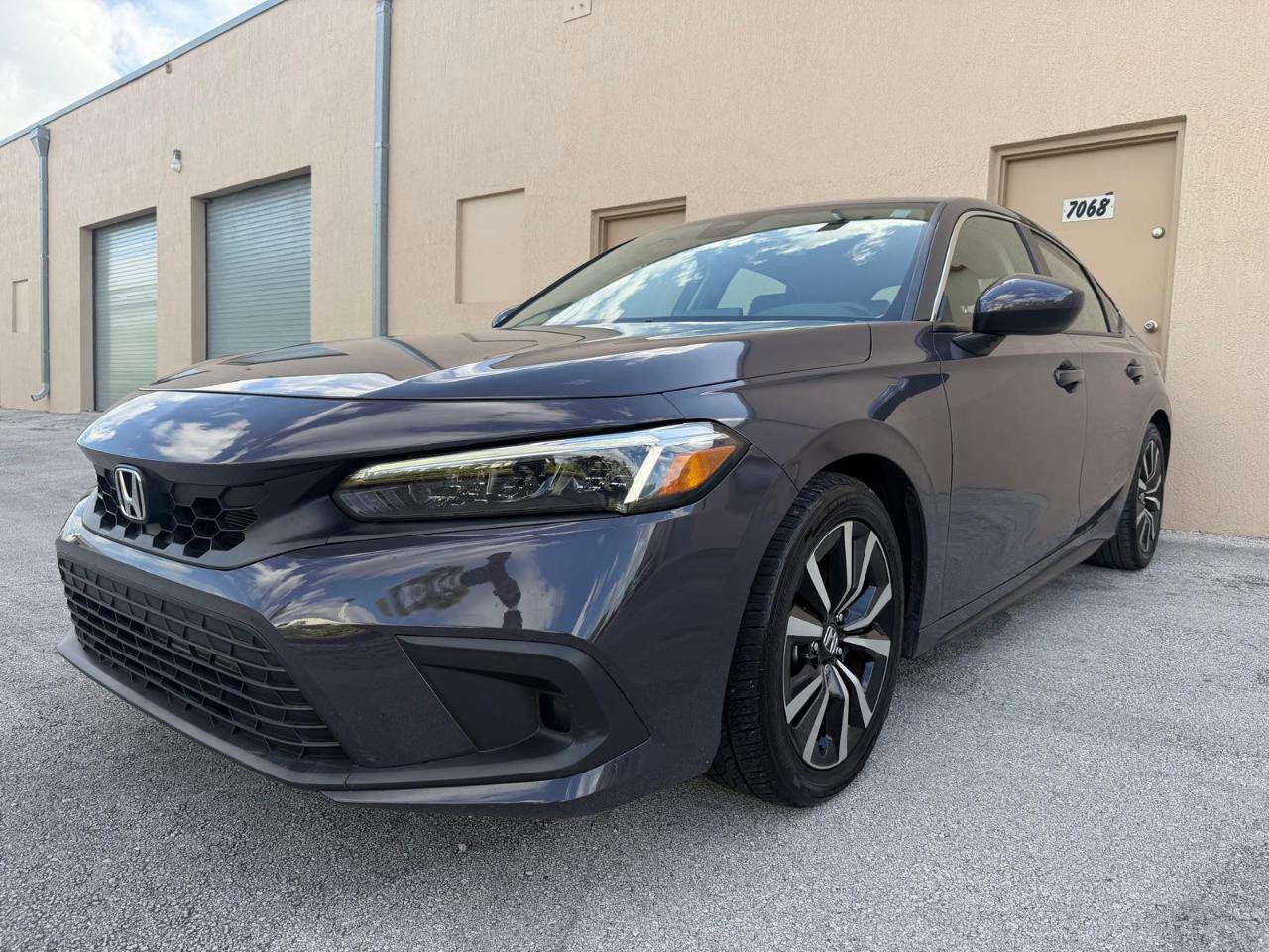 Used 2024 Honda Civic EX-L image 8