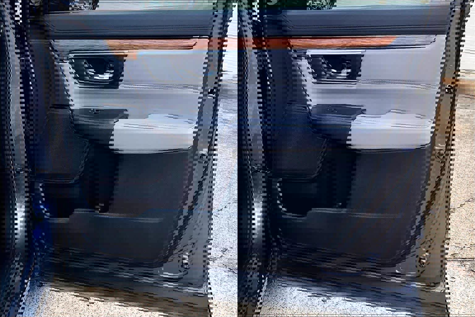 Used 2018 Honda CR-V Touring image 22