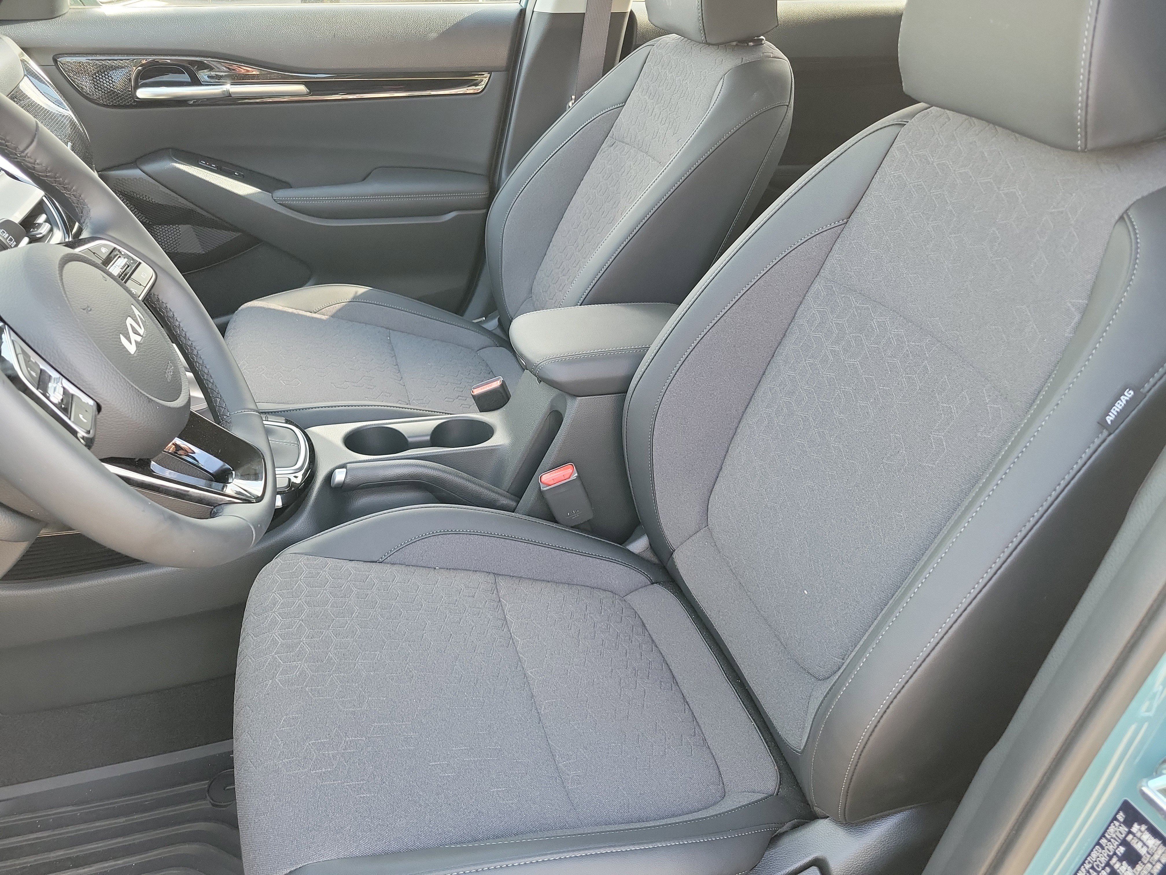 New 2026 Kia Seltos S image 4
