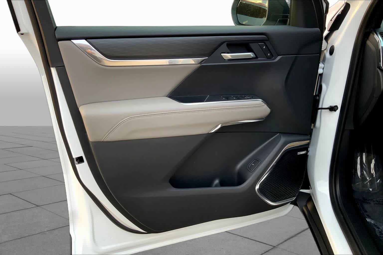 New 2026 GMC Acadia Elevation FWD image 10