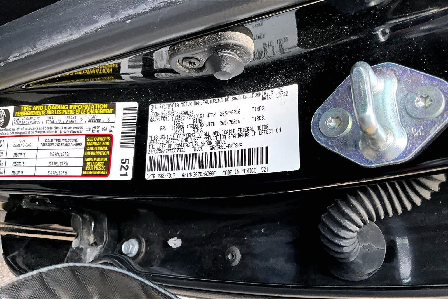 Used 2023 Toyota Tacoma TRD Off-Road AWD/4WD image 33