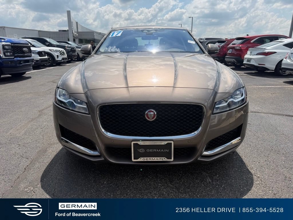 Used 2017 Jaguar XF Premium AWD/4WD image 3