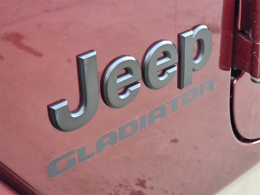 Used 2021 Jeep Gladiator Sport image 7