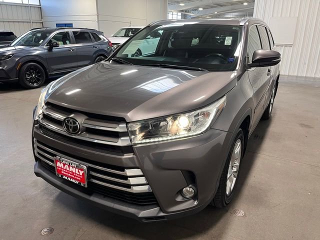 Used 2018 Toyota Highlander Limited image 7