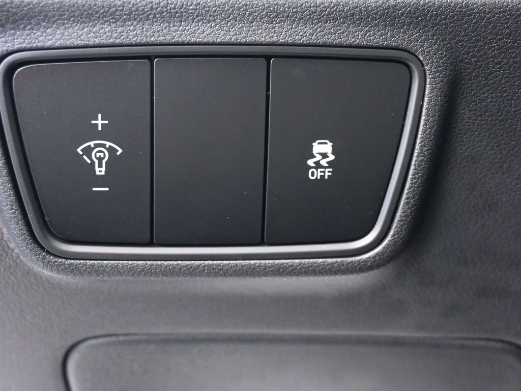 Used 2024 Hyundai Tucson SE image 28