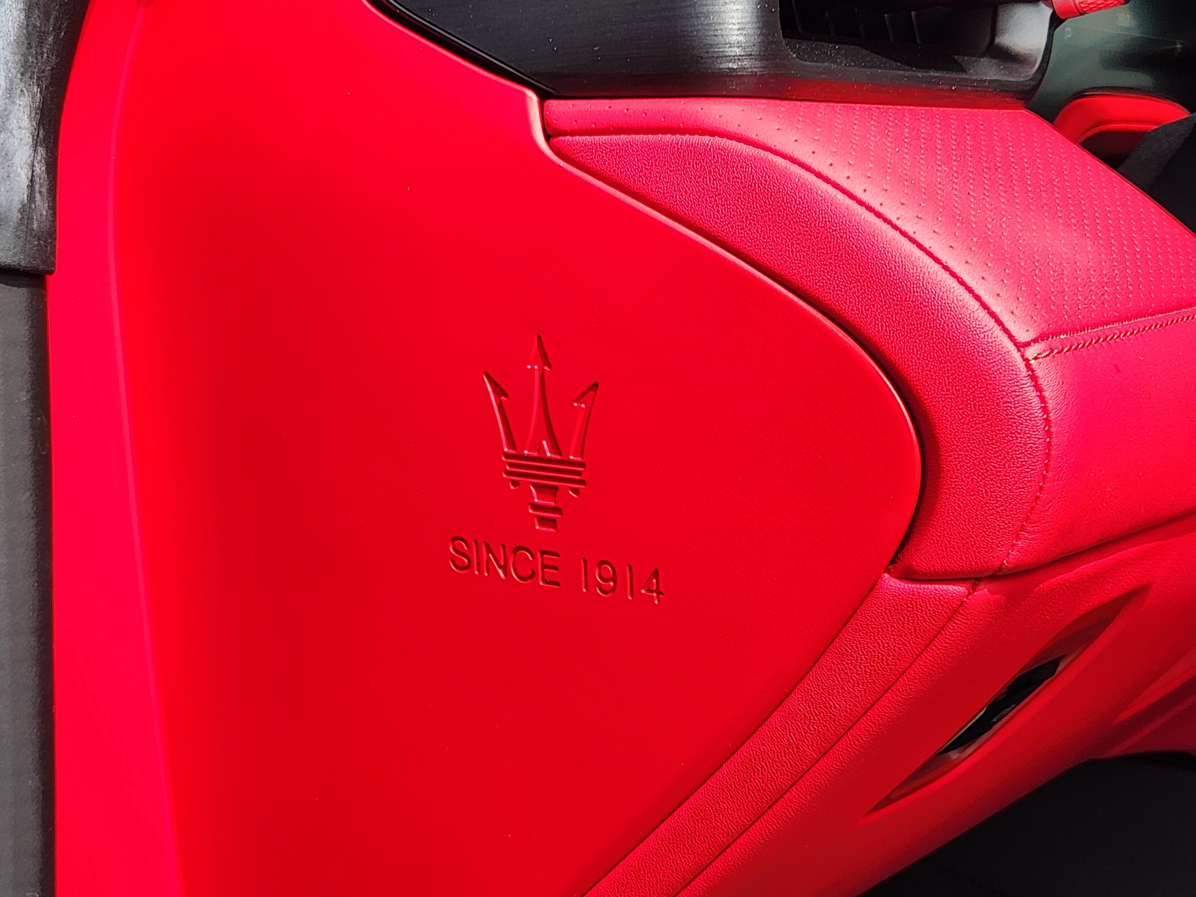 Used 2024 Maserati GranCabrio Trofeo AWD/4WD image 21
