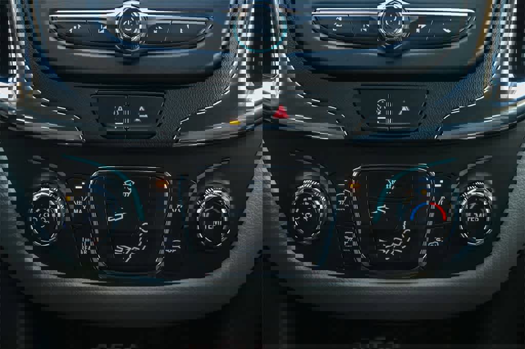 Used 2022 Chevrolet Equinox LT image 14