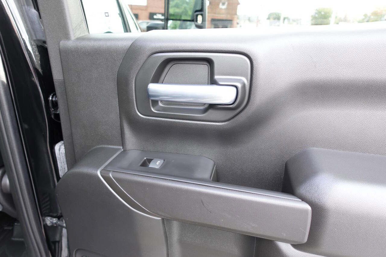 Used 2023 GMC Sierra 1500 Pro w/ Pro Value Package image 26