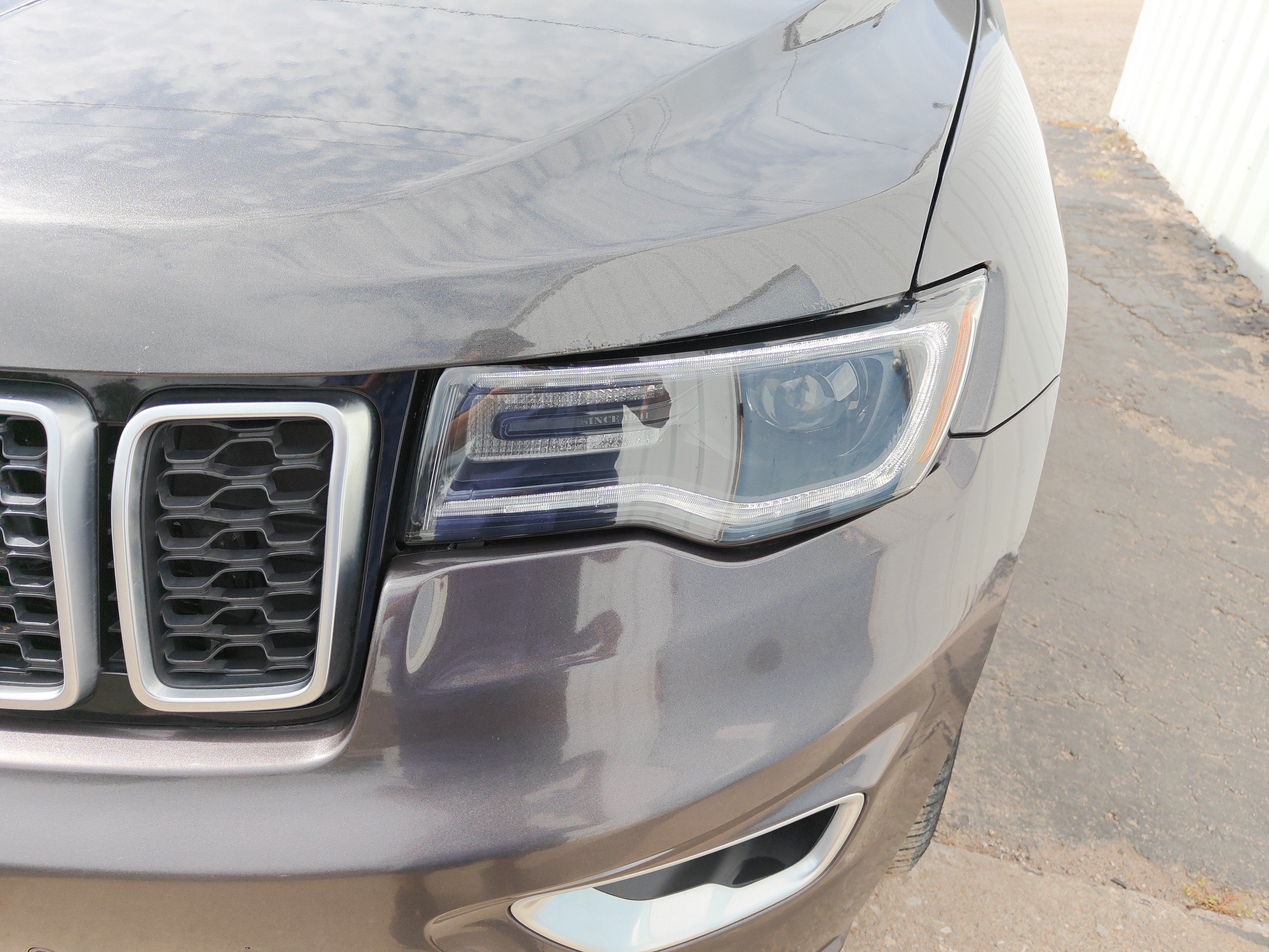 Used 2018 Jeep Grand Cherokee Limited AWD/4WD image 6