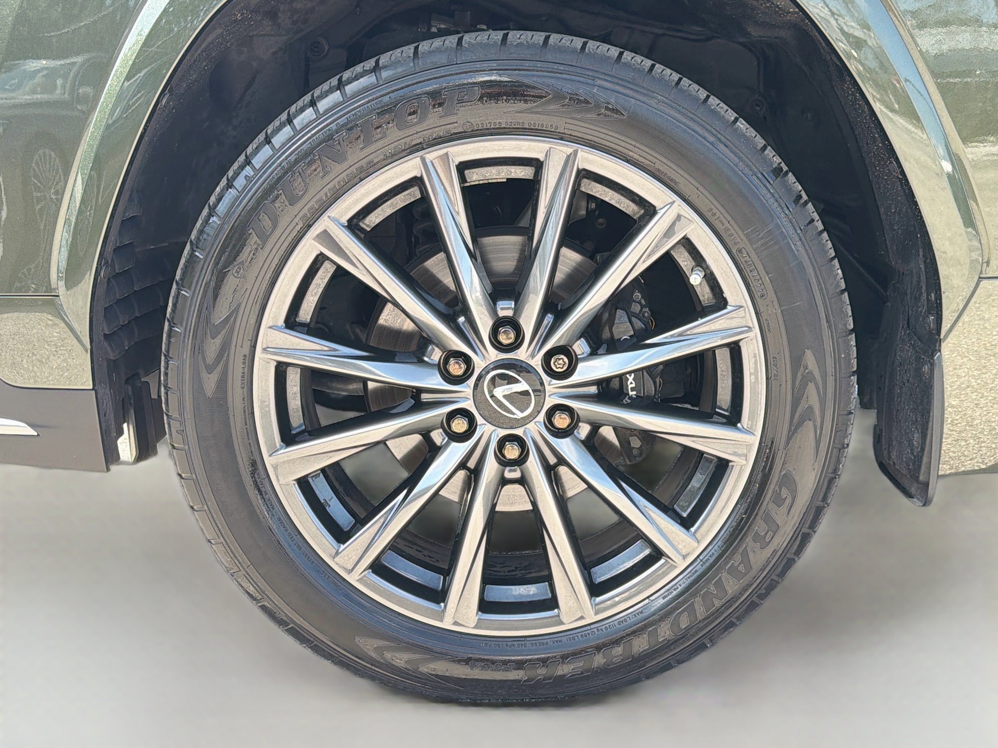 Used 2023 Lexus LX 600 F Sport w/ Accessory Package (Z1) AWD/4WD image 45